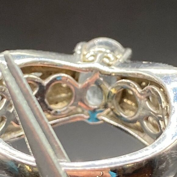 Aquamarine 9 stone ring I. Sterling silver marked 925 & GTS tested size 6 - Picture 15 of 15